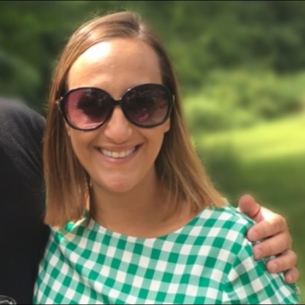 Meet your Posher, Julia